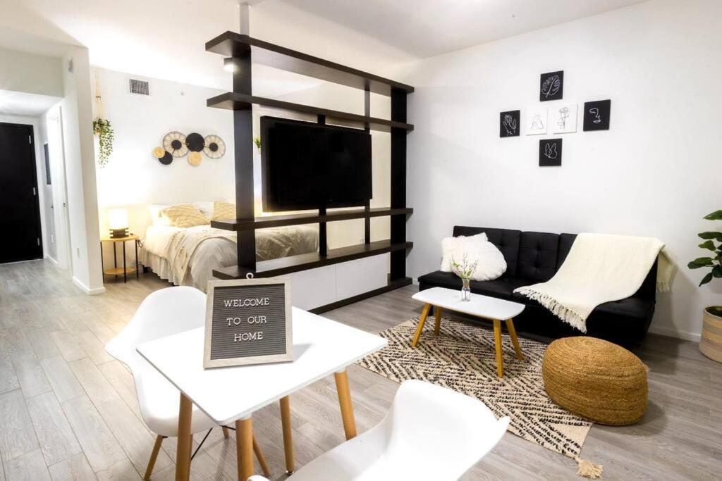 Apartment Ocean View With Balcony, Kitchen, Gym, Restaurants And Rooftop Pool *